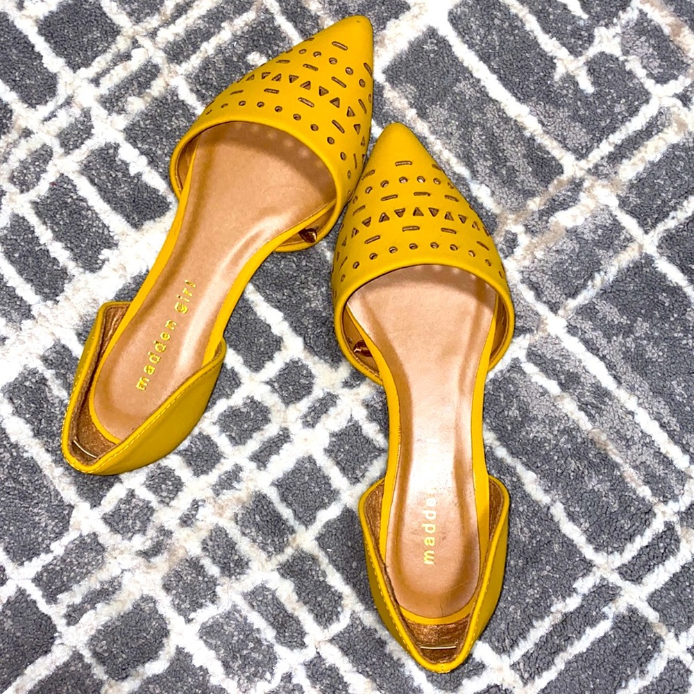 Madden Girl Flats